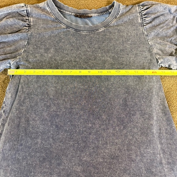 Puff sleeve denim color tshirt - Picture 5 of 10